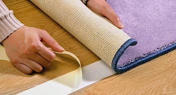 Перевозим и укладываем ковер правильно